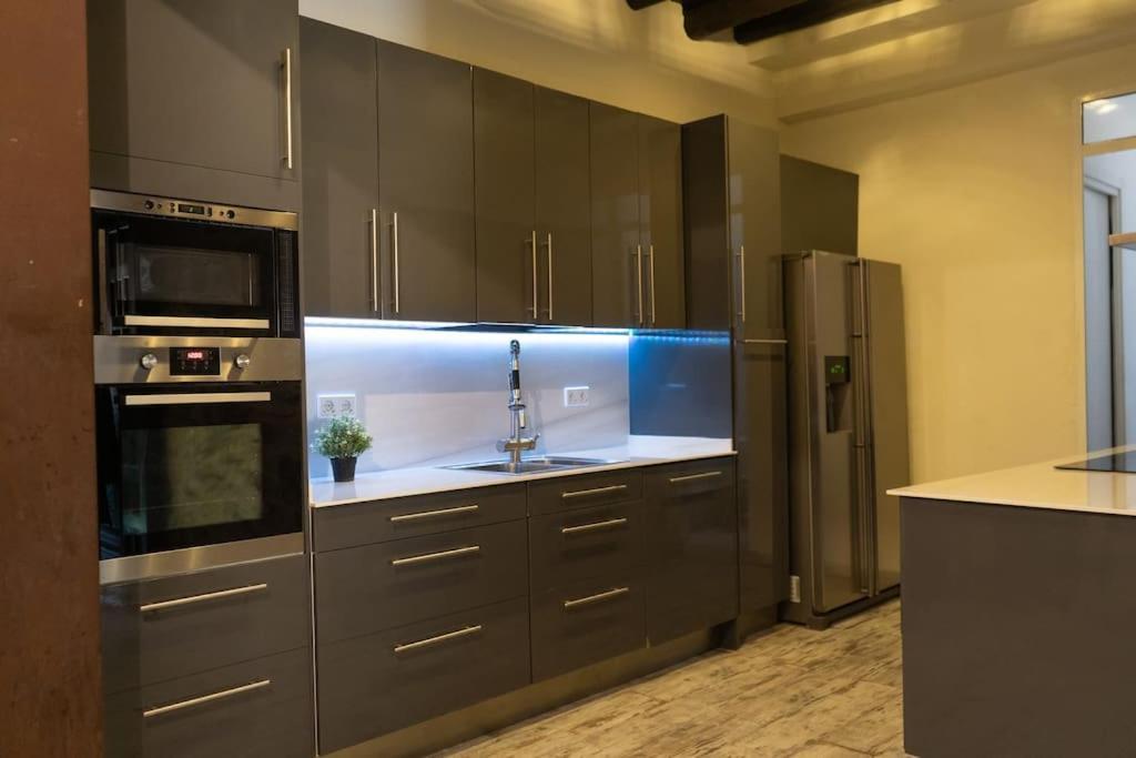 Nueva Casa Boutique En El Centro De Sevilla Экстерьер фото